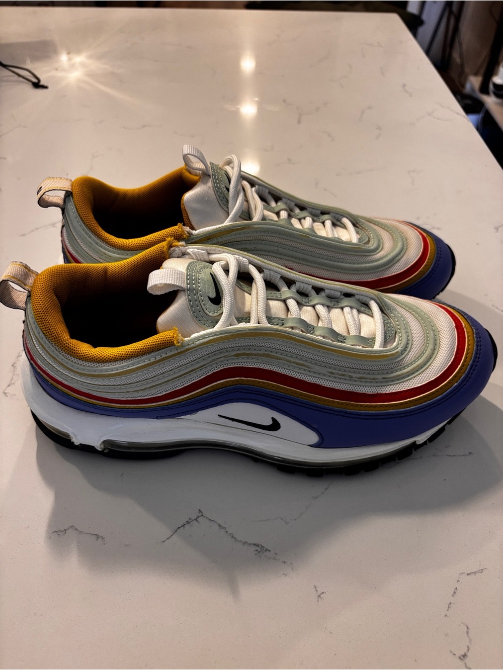 Nike Air Max Womenβs Sneaker Rainbow - Size 10